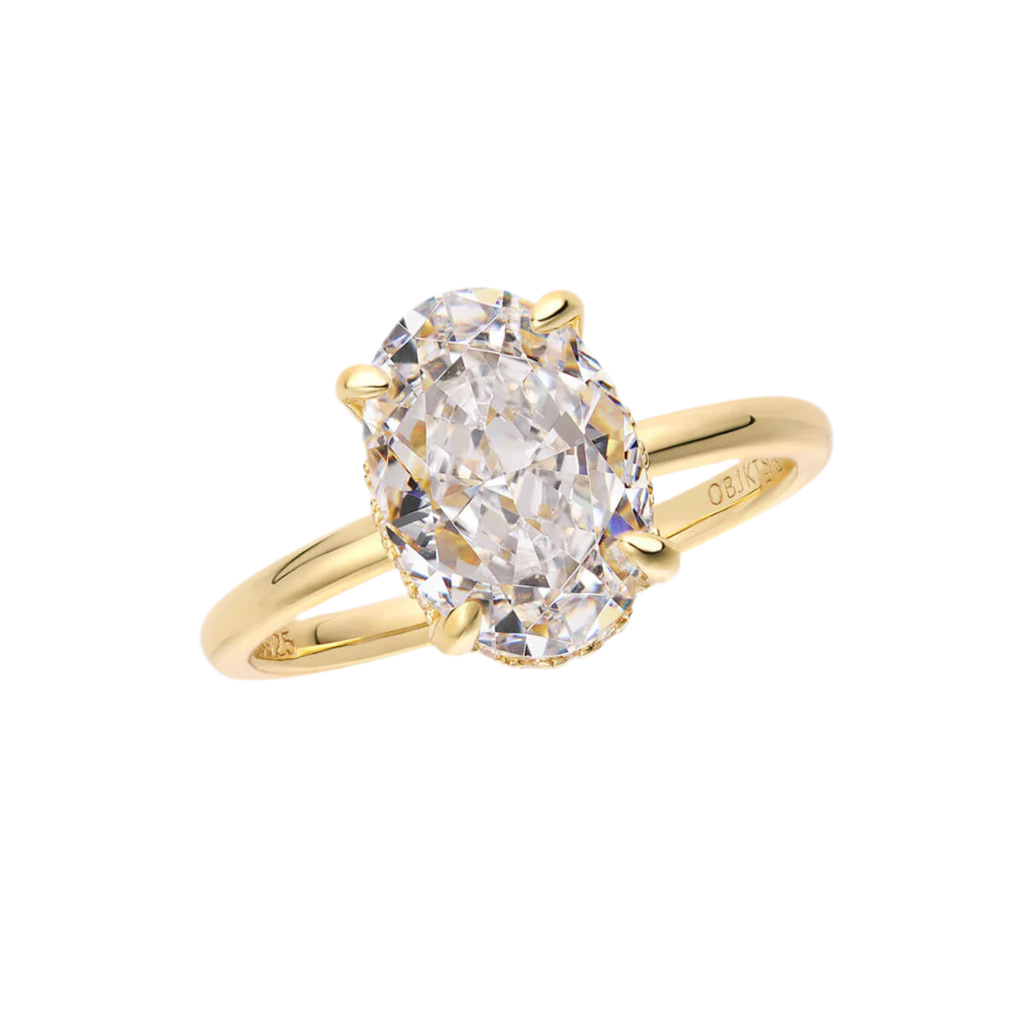 CRUSHED ICE OVAL CUT RING