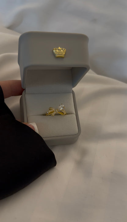 GOLD “PRINCESS BOW” RING