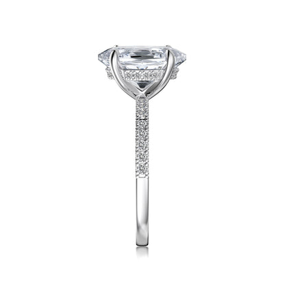 Ovaler Diamant