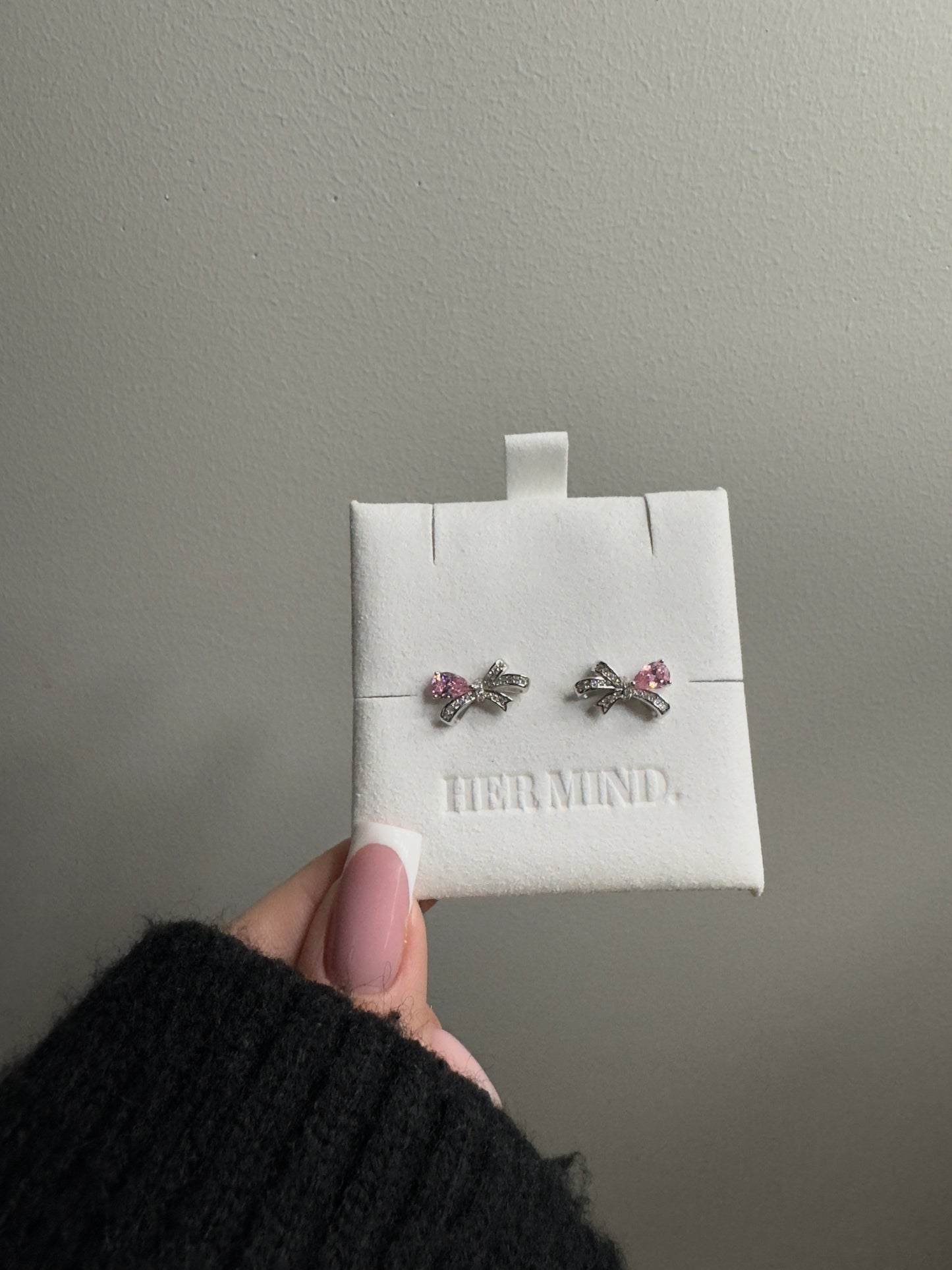 "PRINCESS BOW" EARRINGS